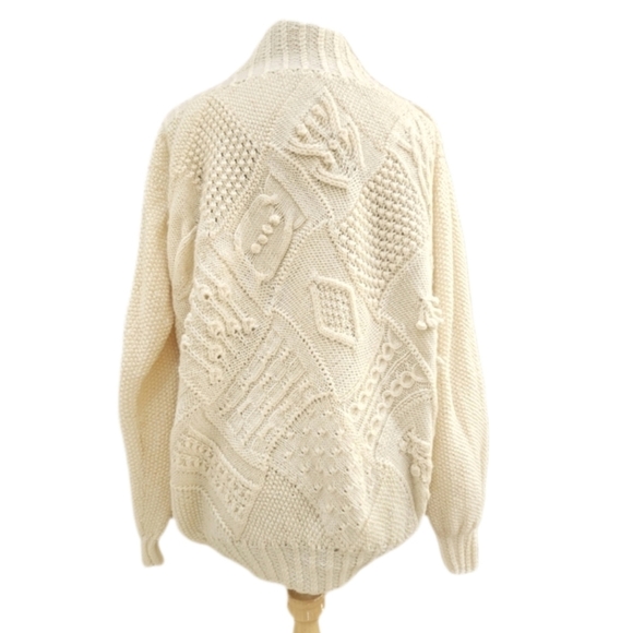 HANDKNIT CHUNKY OVERSIZED SWEATER, Cream, Women's XL - Picture 4 of 5